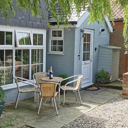 The Saddlery Holiday Cottage - Near Wolds And Coast North Thoresby 外观 照片