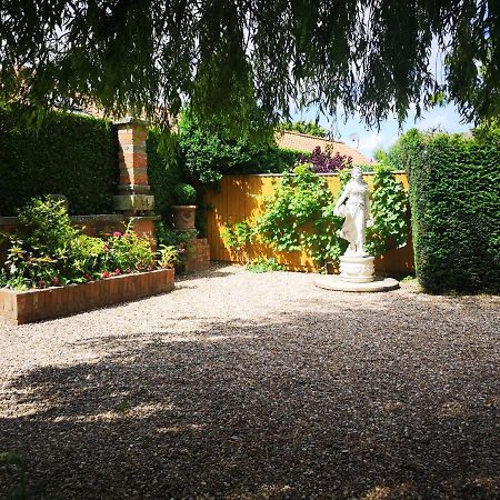 The Saddlery Holiday Cottage - Near Wolds And Coast North Thoresby 外观 照片
