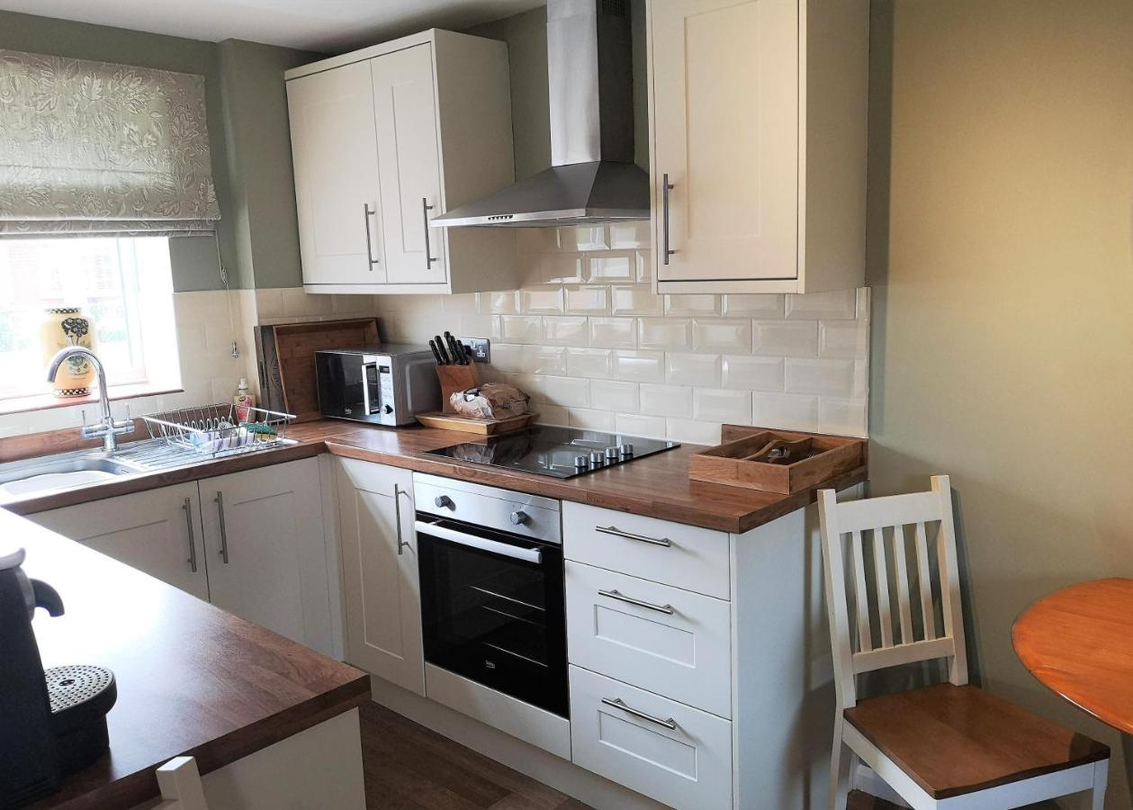 The Saddlery Holiday Cottage - Near Wolds And Coast North Thoresby 外观 照片