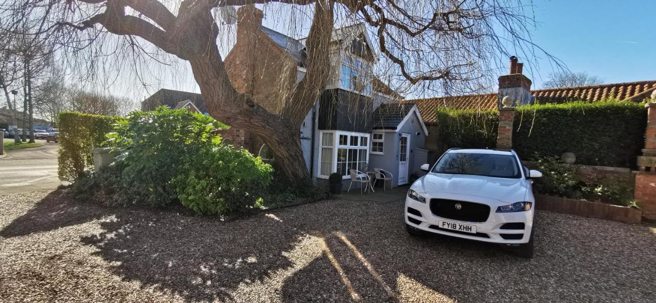 The Saddlery Holiday Cottage - Near Wolds And Coast North Thoresby 外观 照片